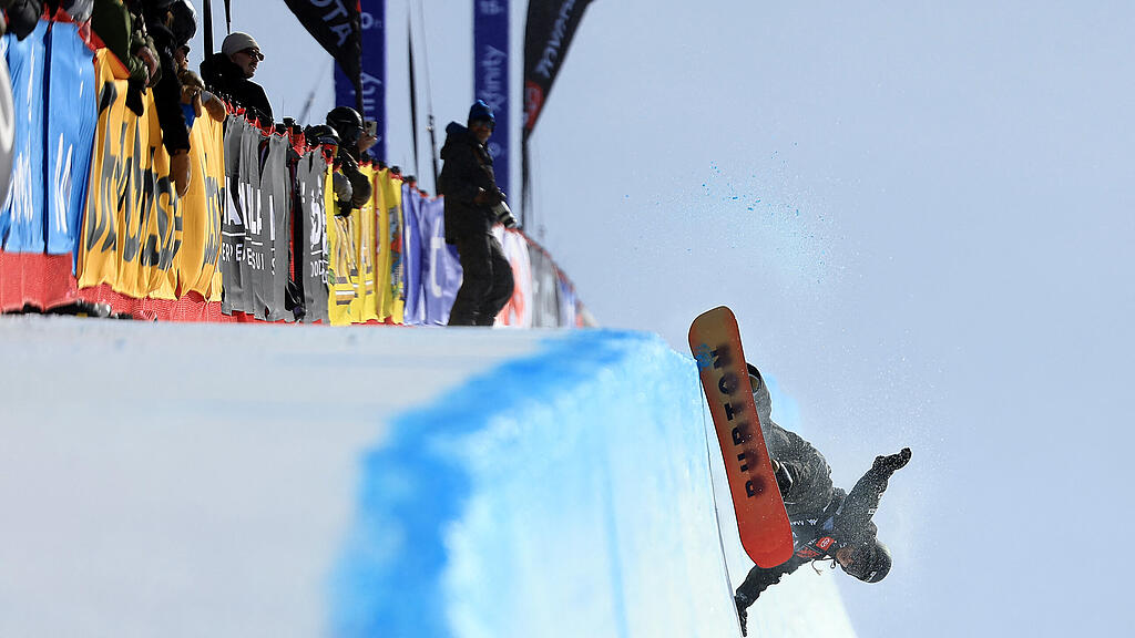 Snowboard