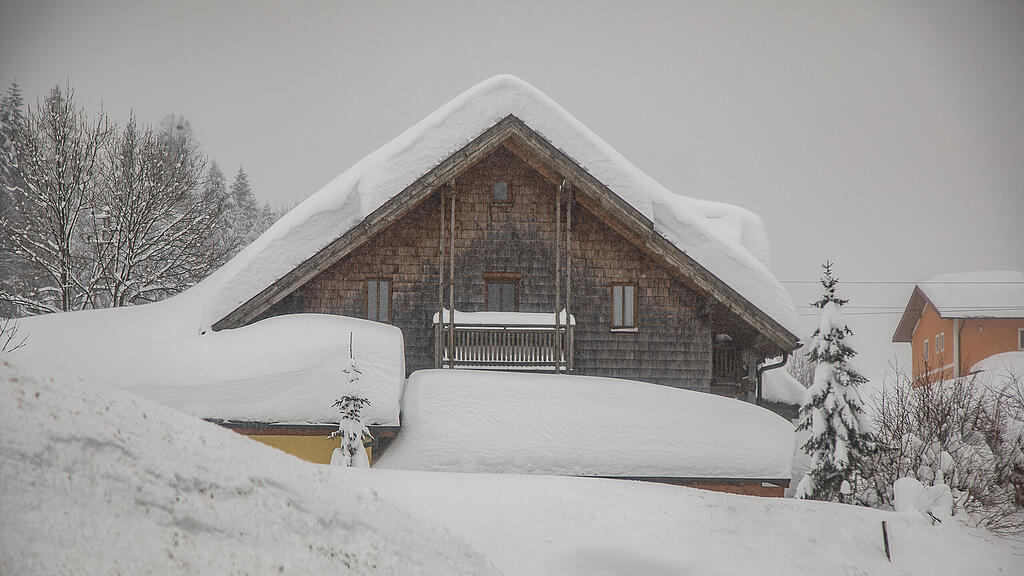Über zwei Meter Schnee in Krispl