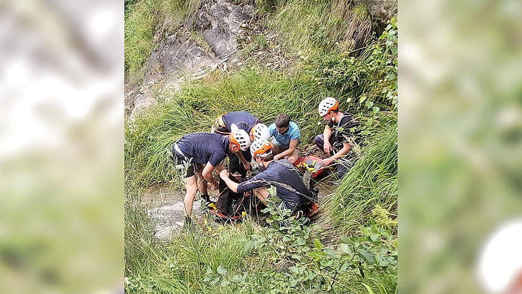 Bad Gastein: Abgestürzter Hund von Bergrettern gerettet