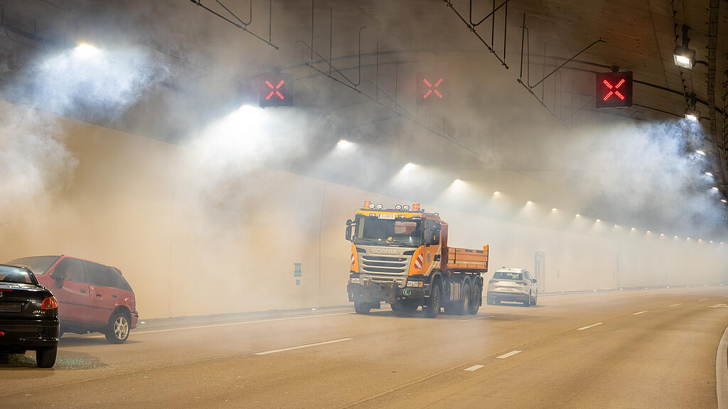 Große Einsatzübung im Lieferinger-Tunnel