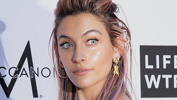 Paris Jackson fordert mehr Akzeptanz
