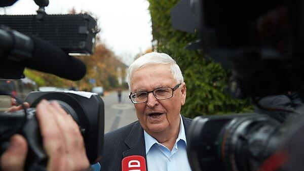 Theo Zwanziger: "Geschwätz von DFB-Leuten"