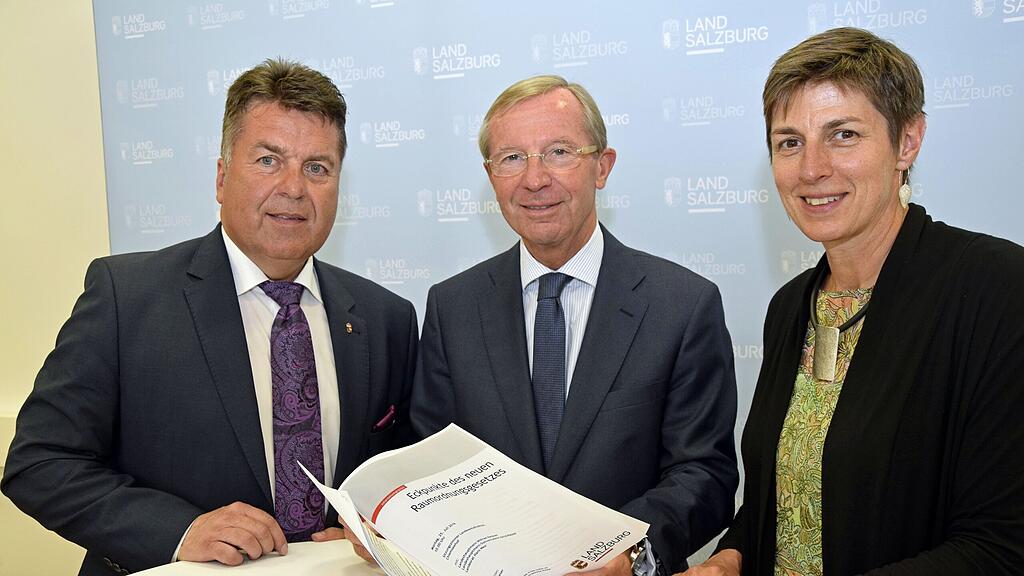Mayr, Haslauer und Rössler präsentierten die Eckpunkte des neuen Raumordnungsgesetzes.