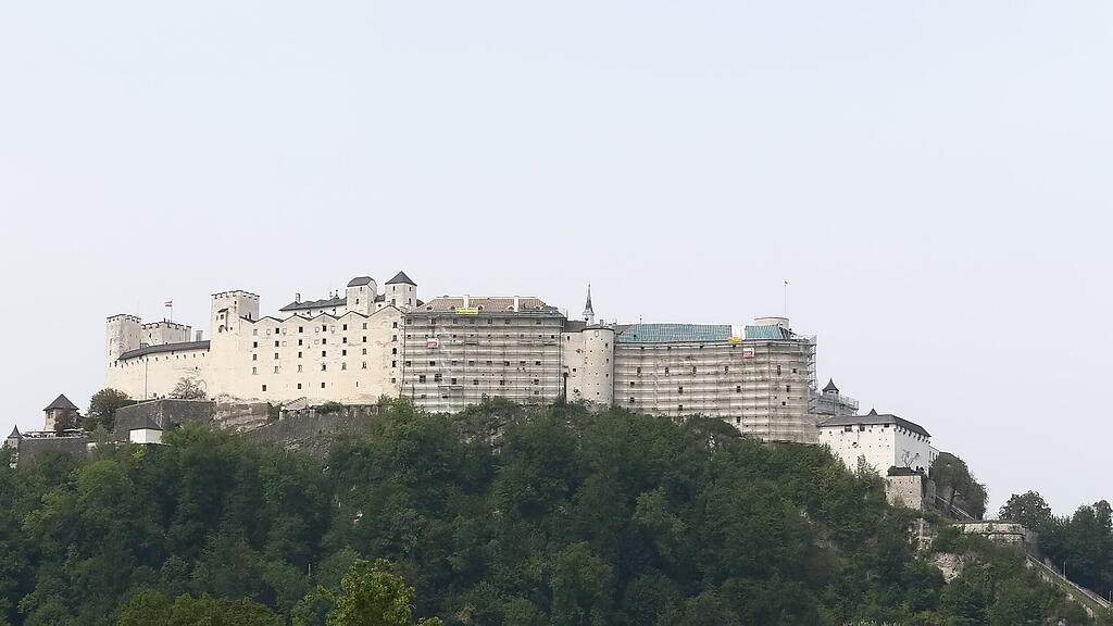 Sanierung, Festung, Dächer