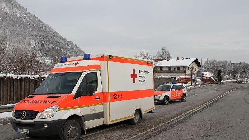 Fünf Verletzte nach Crash auf B20