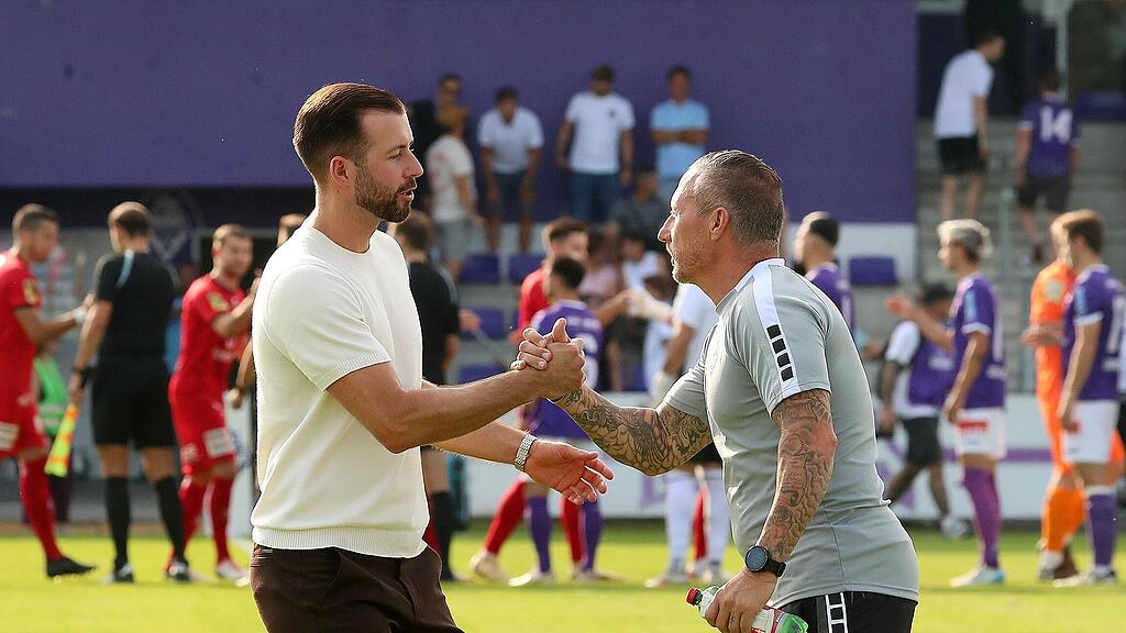 Christian Schaider (Austria Salzburg) und Andreas Scherer (St. Johann)