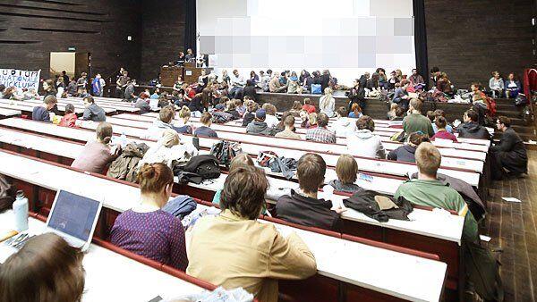 Studenten sollen die Familienbeihilfe künftig direkt beziehen können