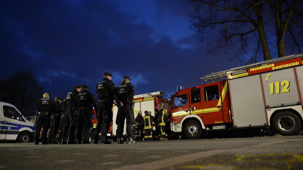 Bomben detonieren an BVB-Bus