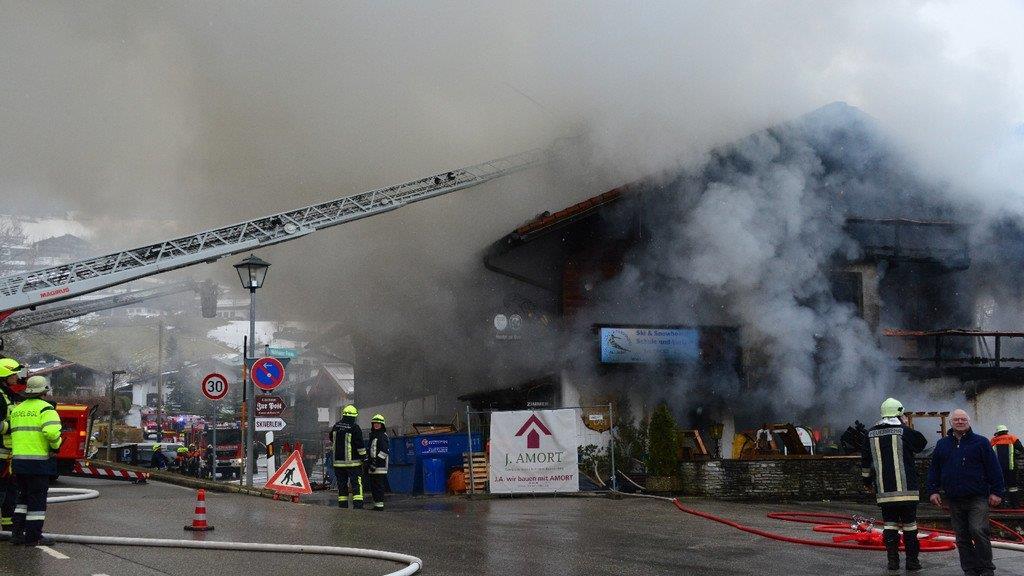 Gasthaus in Vollbrand, III