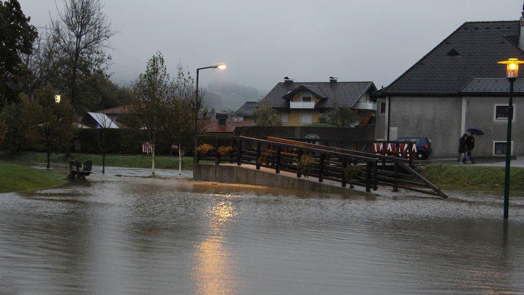Wintereinbruch: Wassermassen in Bergheim