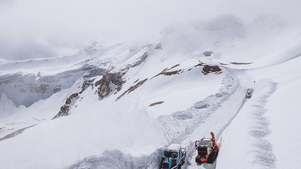 Schneeräumung auf Großglockner Hochalpenstraße