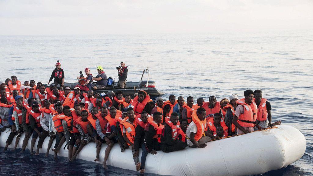 "Lifeline" irrt durch Mittelmeer