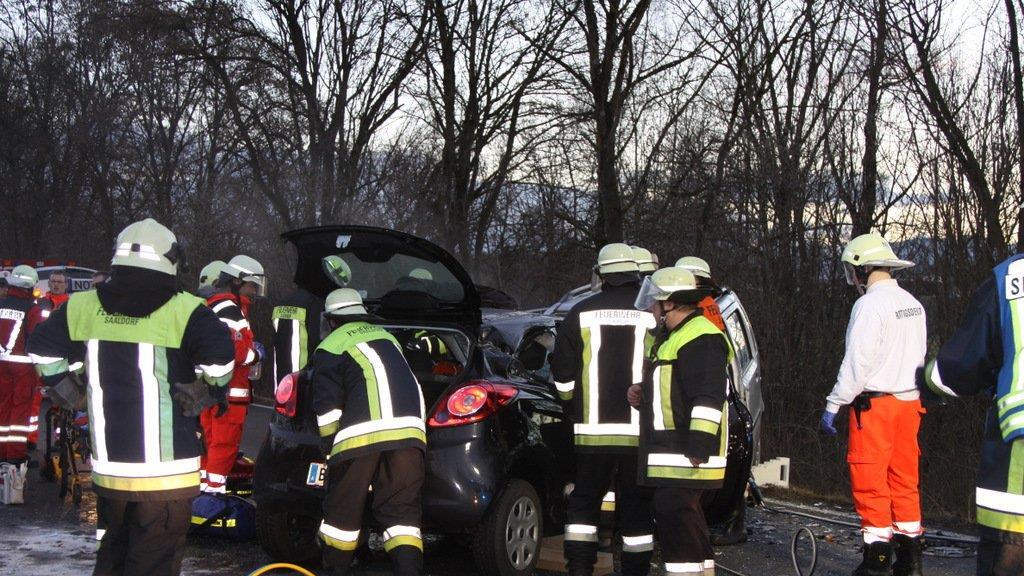 Ein Toter bei Crash auf B20, II