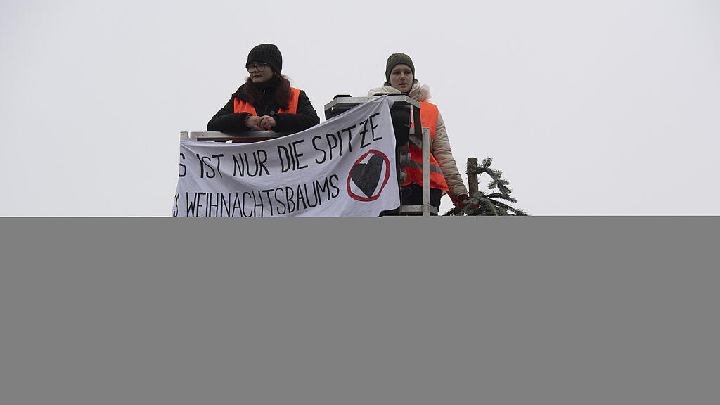 Klimaaktivisten_Christbaum_Berlin
