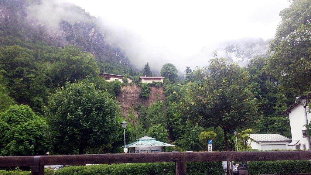 Aufräumarbeiten in Marktschellenberg