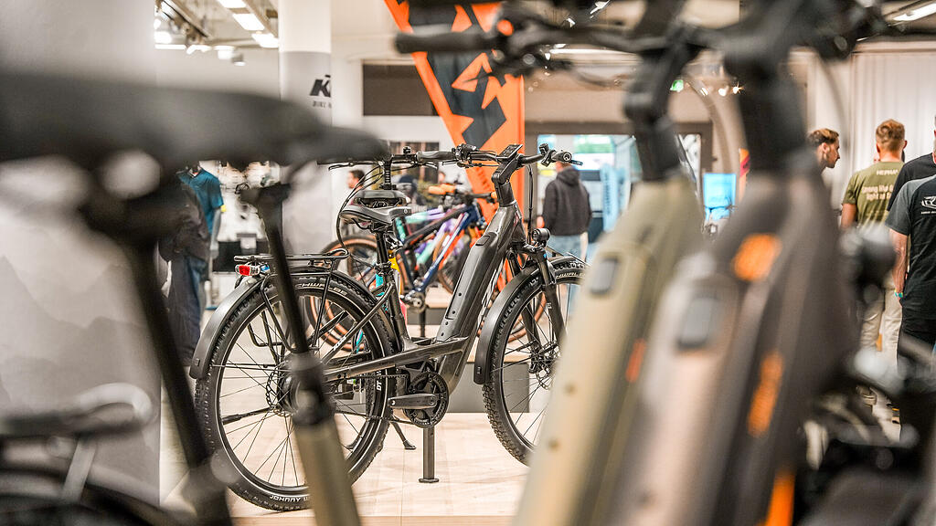 Austria on Bike Messe Brandboxx