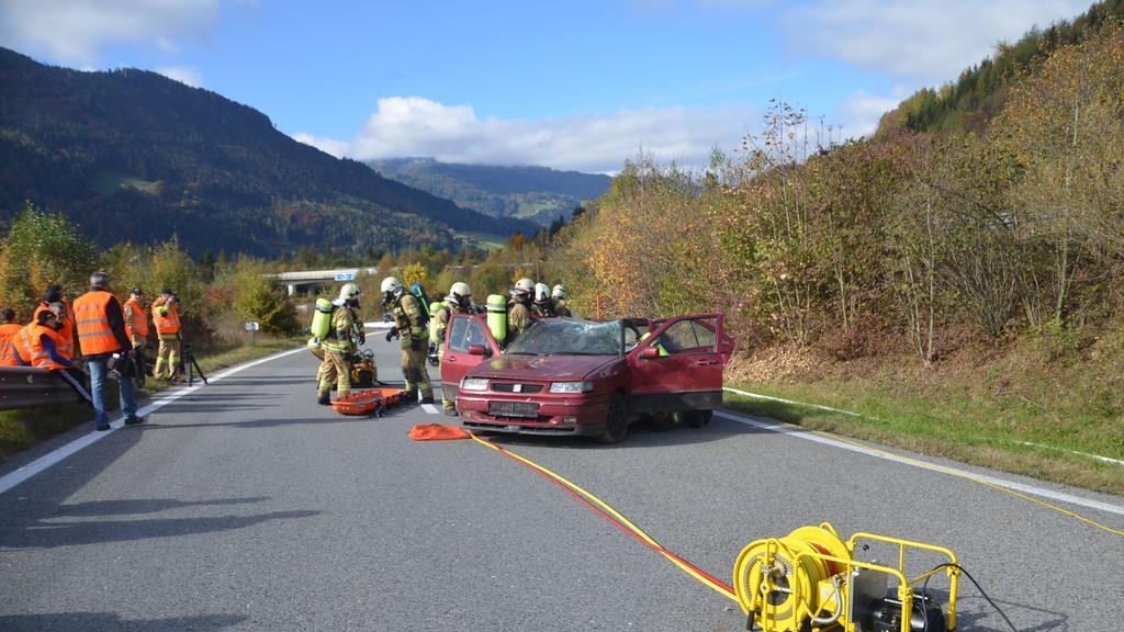 Gefahrgutübung auf der Tauernautobahn I