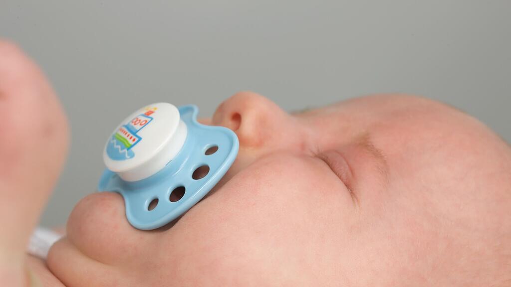 Die Arbeiterkammer testete 13 Babyschnuller.
