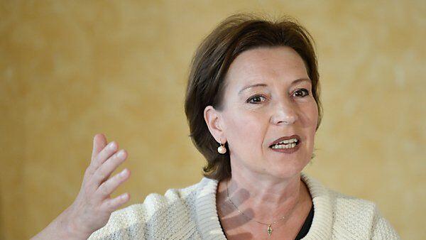 Heinisch-Hosek will "klare Worte" vom VP-Chef