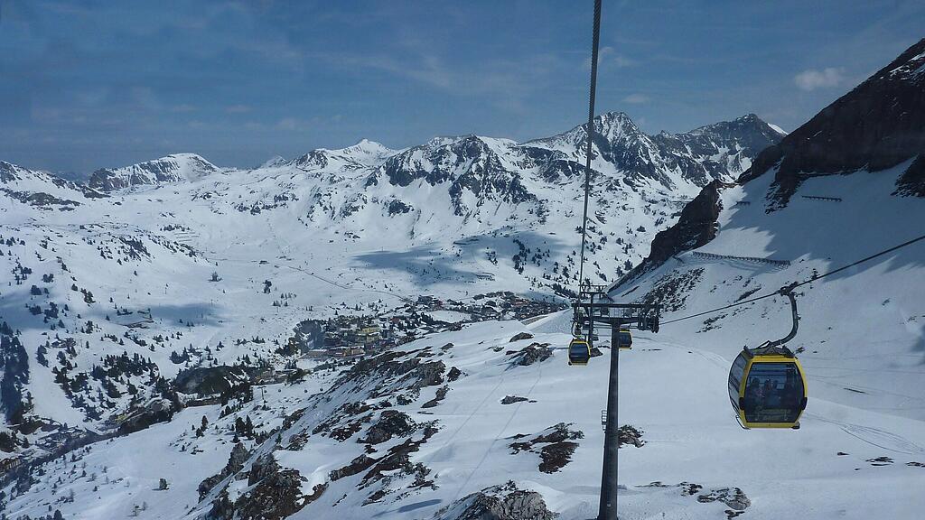 Das Bild von weißen Hängen in Obertauern mussten wir leider aus dem archiv hervorkramen.