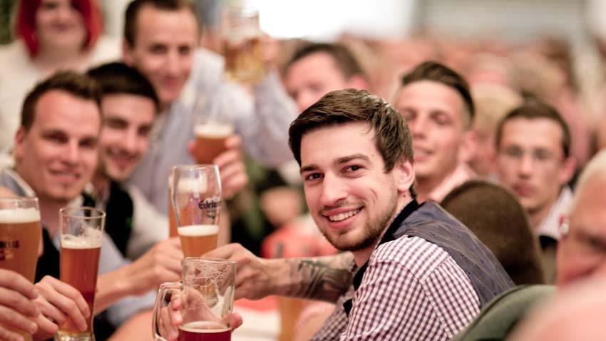 Gstanzlsingen in Brauerei Kaltenhausen