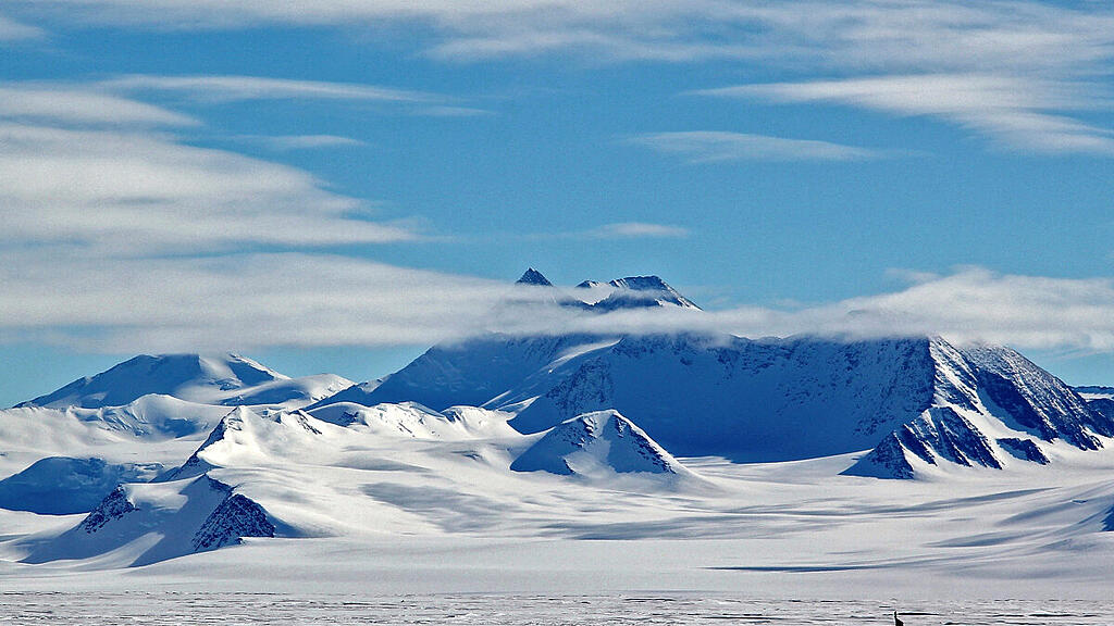 Erstmals Mikroplastik in Antarktis-Schnee entdeckt