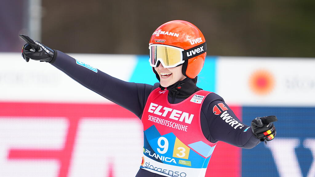 Skisprung-Teambewerb Damen
