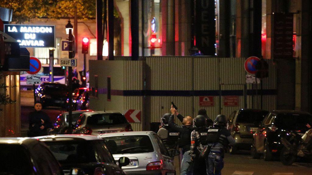 Vermeintlicher IS-Angriff in Paris: Polizist und Angreifer tot