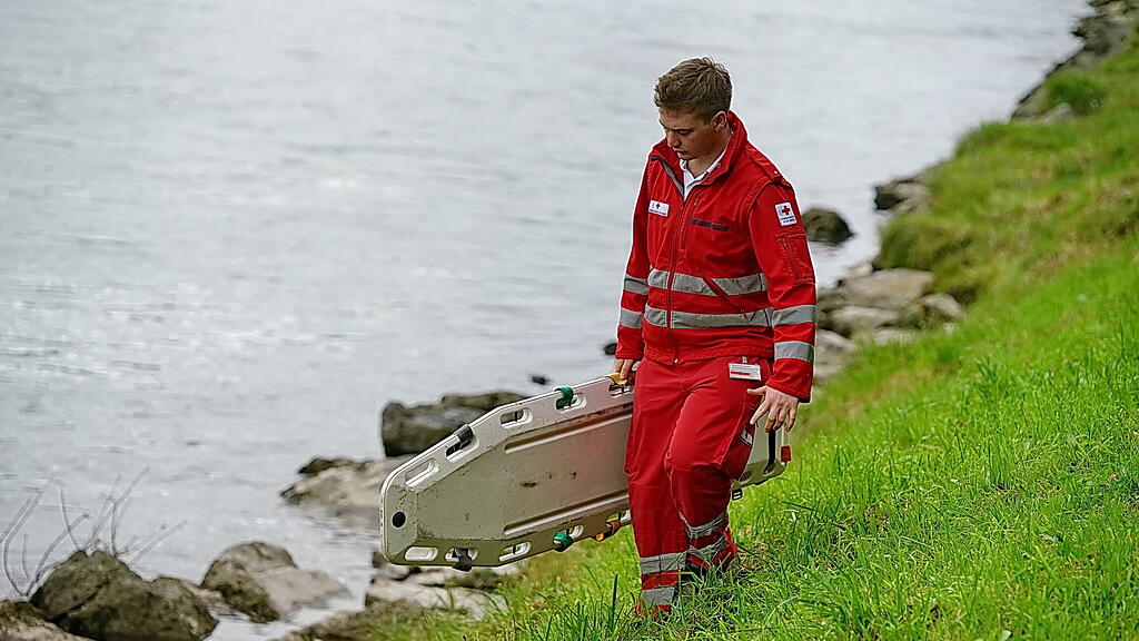 Wasserrettung, Rotes Kreuz, \u00dcbung