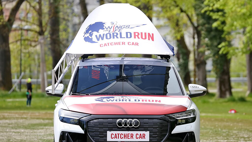 Wings For Life World Run Warm Up Volksgarten
