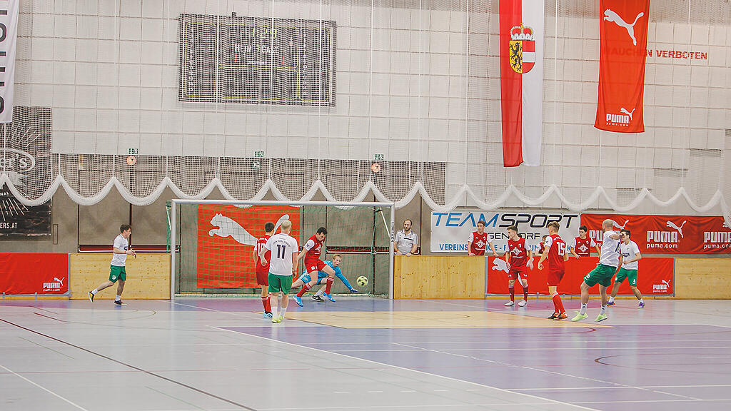 Salzburger Stier, Hallenfußball