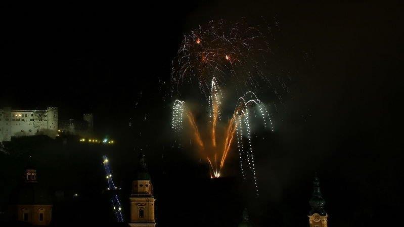 Großes Feuerwerk