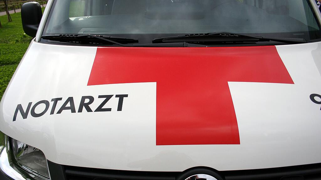 Der Unfalllenker erlitt schwere Verletzungen. (Themenbild)