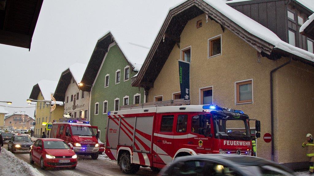 Adventkranz verursacht Brand in Oberalm