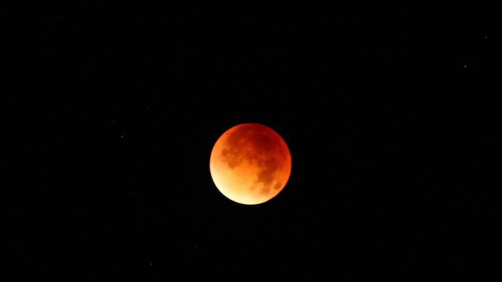 Super-Blutmond über Salzburg