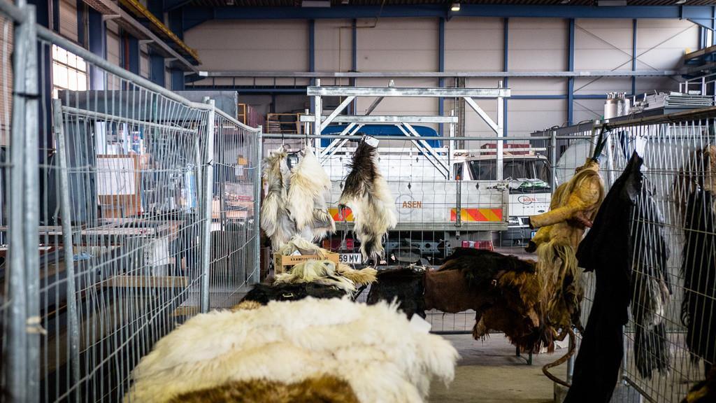 Perchtenflohmarkt I