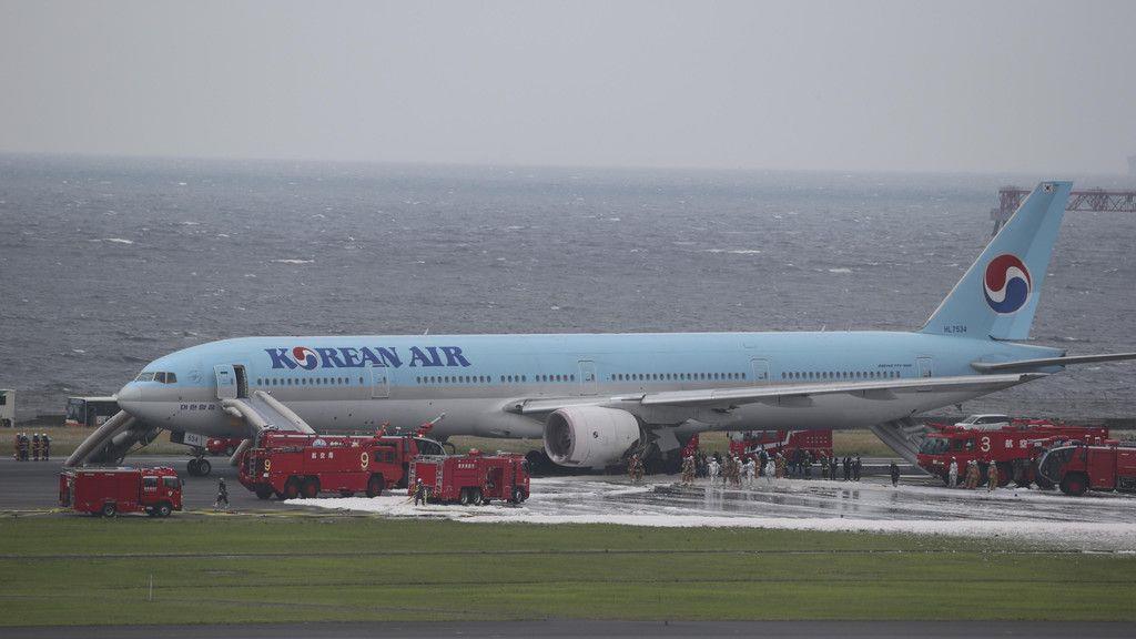 Korean Air in Tokio: Hunderte Menschen aus brennendem Flugzeug gerettet