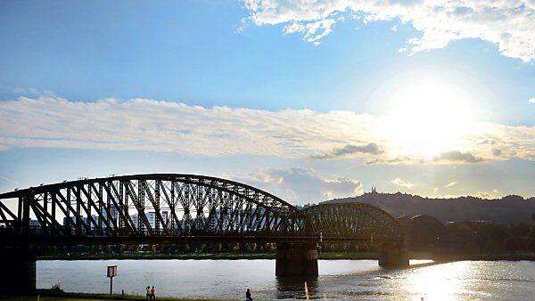 Eisenbahnbrücke wurde zum Wahlkampfthema