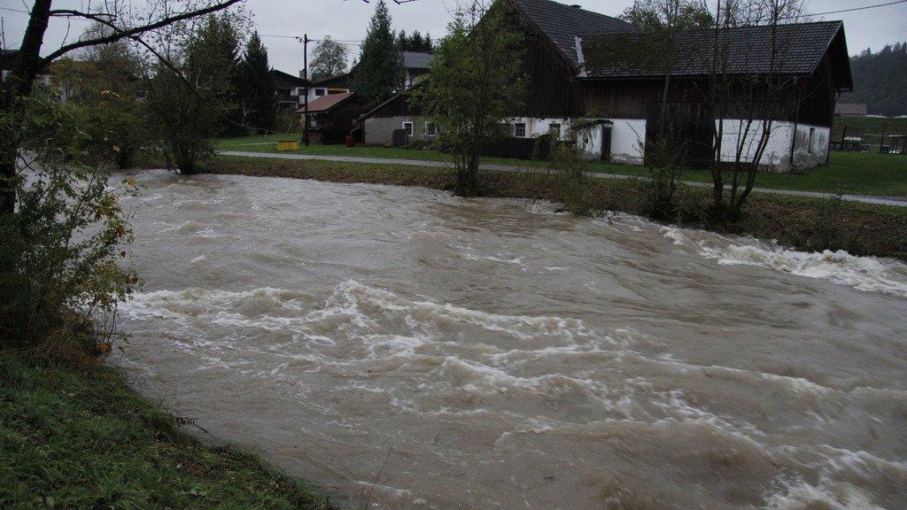Wintereinbruch: Wassermassen in Bergheim