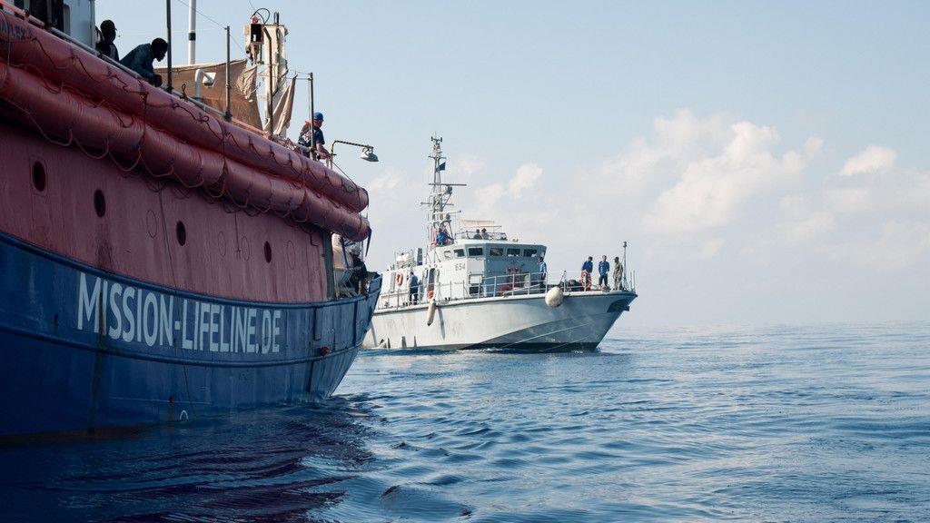 "Lifeline" irrt durch Mittelmeer