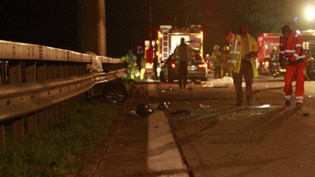 Horrorcrash auf A8 bei Grabenstätt