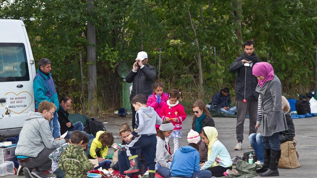Flüchtlinge und Verkehrslage am Dienstag an der Grenze