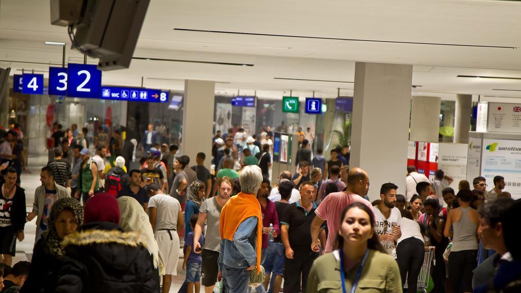 Flüchtlinge am Salzburger Hauptbahnhof
