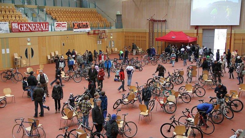 Radtauschbörse in Walserfeldhalle
