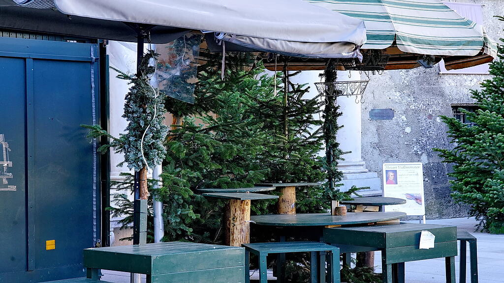 Salzburger Christkindlmarkt Aufbau