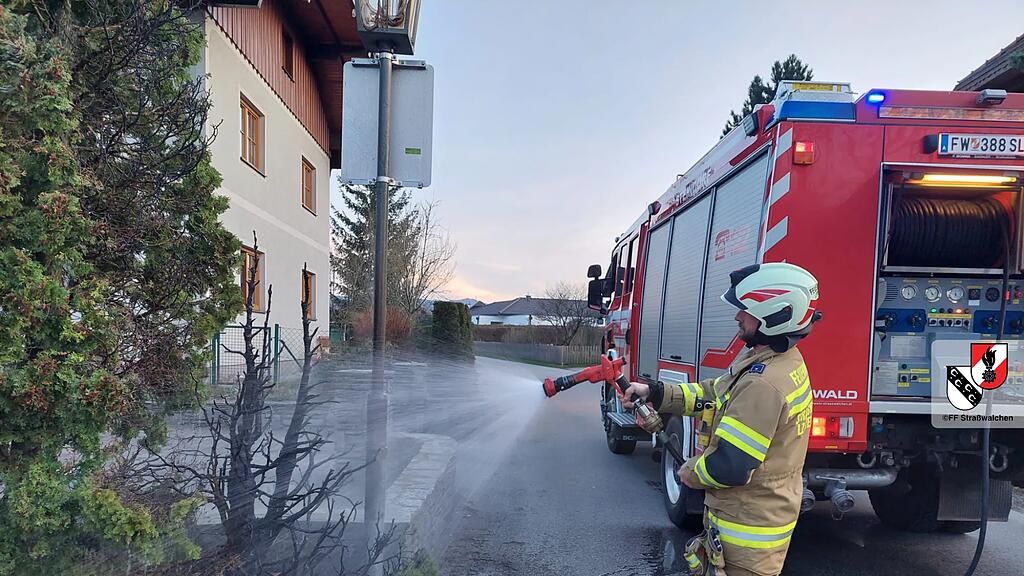 Heckenbrand in Straßwalchen