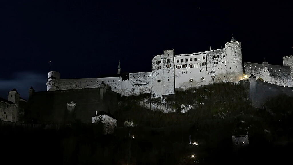 earth hour in salzburg