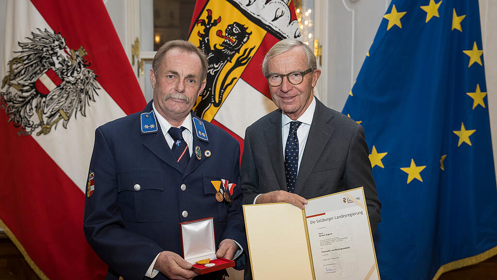 Wasserretter und Wasserretterinnen in Landesresidenz