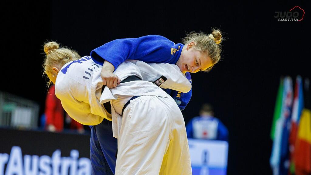 Elena Dengg