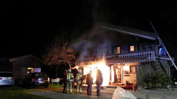 Nach dem Brand ist das Haus vorläufig nicht bewohnbar.